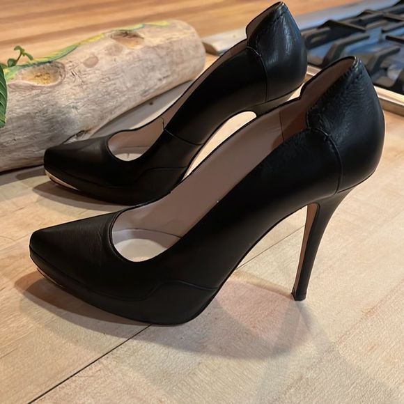 Escada black and gold leather heels - Picture 8 of 14